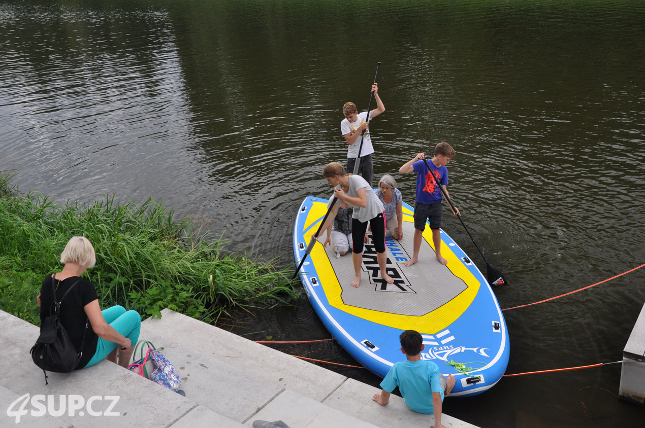 Sportovní park Pardubice 2017 - ukázka paddleboardů