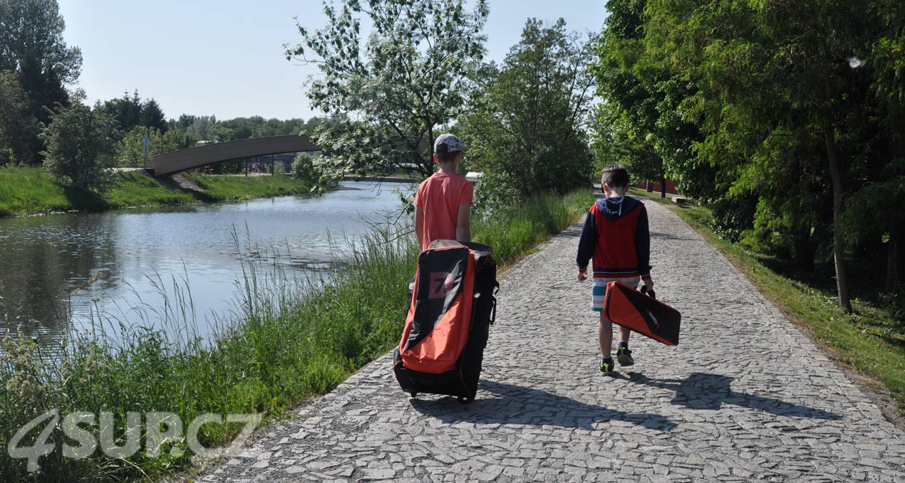 D7 Nafukovací paddleboard sbalený Pardubice Na Špici