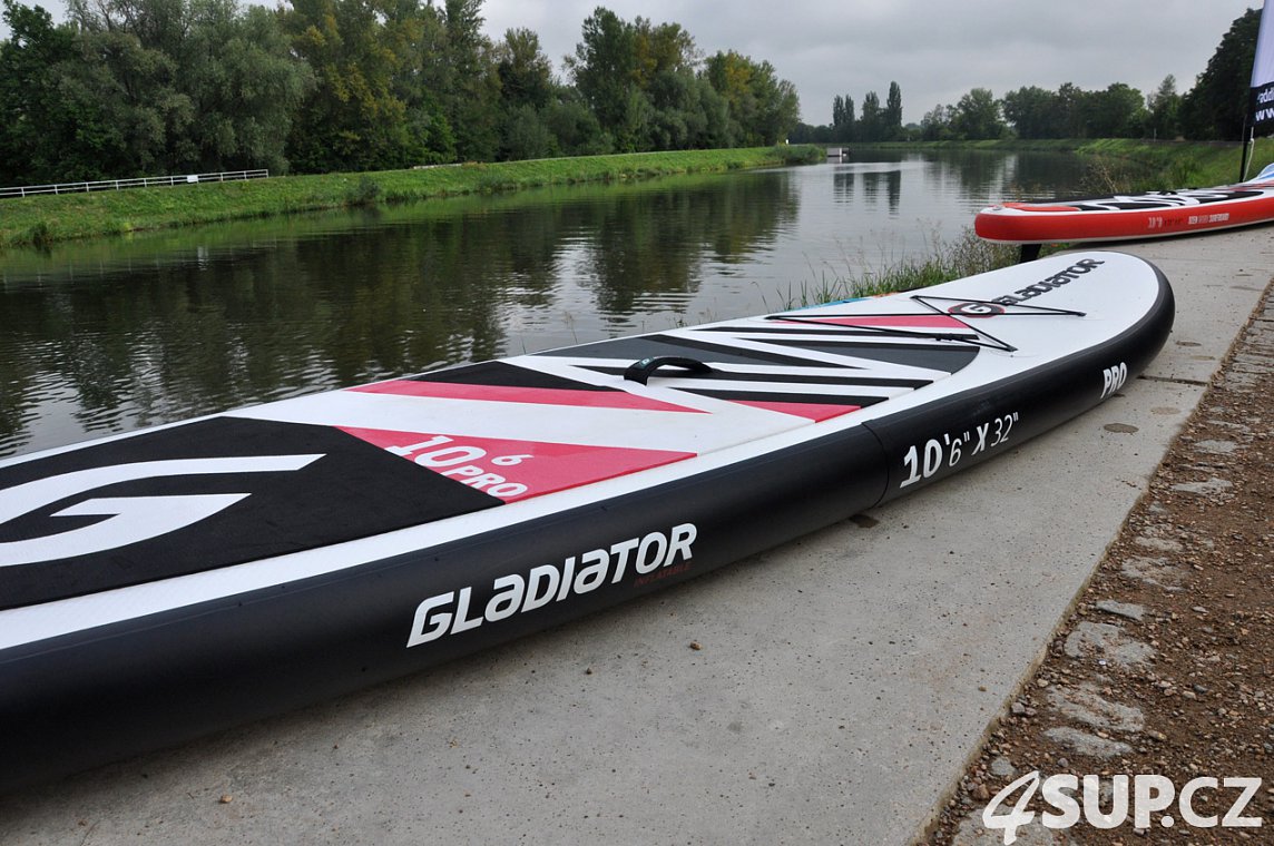 Gladiator Pro 10,6 s alu pádlem nafukovací paddleboard